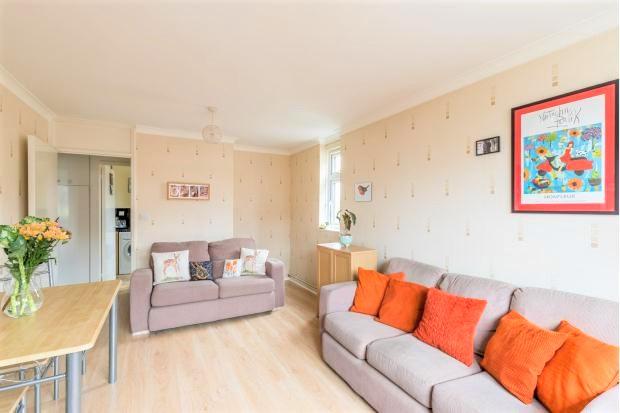 1 bed flat to rent Abbey Park Road, Leicester LE4