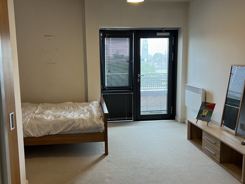 Double room with private bathroom. Central Leicester π