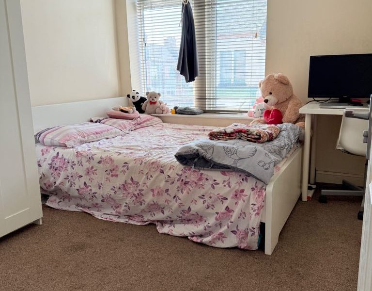 Large Double Room in a Shared House, Noel Street, LE3