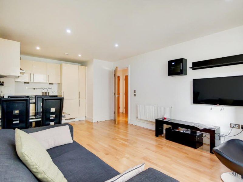 2 bed flat to rent in Yeoman Street LE1