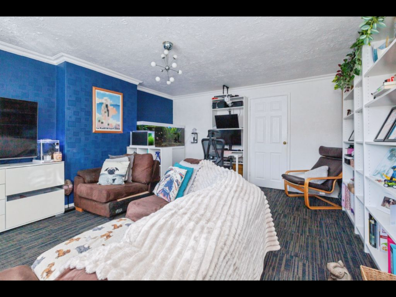 2 double rooms available