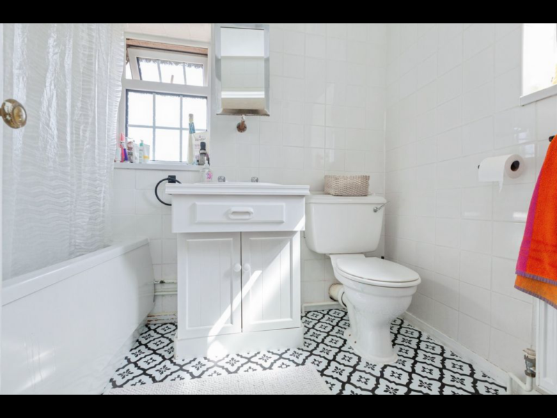 2 double rooms available