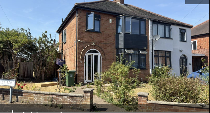 Large Double Room in Shared Accommodation
