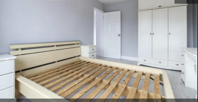 Large Double Room in Shared Accommodation